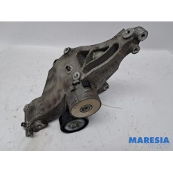 Alfa Romeo - Giulietta - Alternator upper bracket