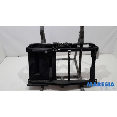 Opel - Corsa - Frontpaneel