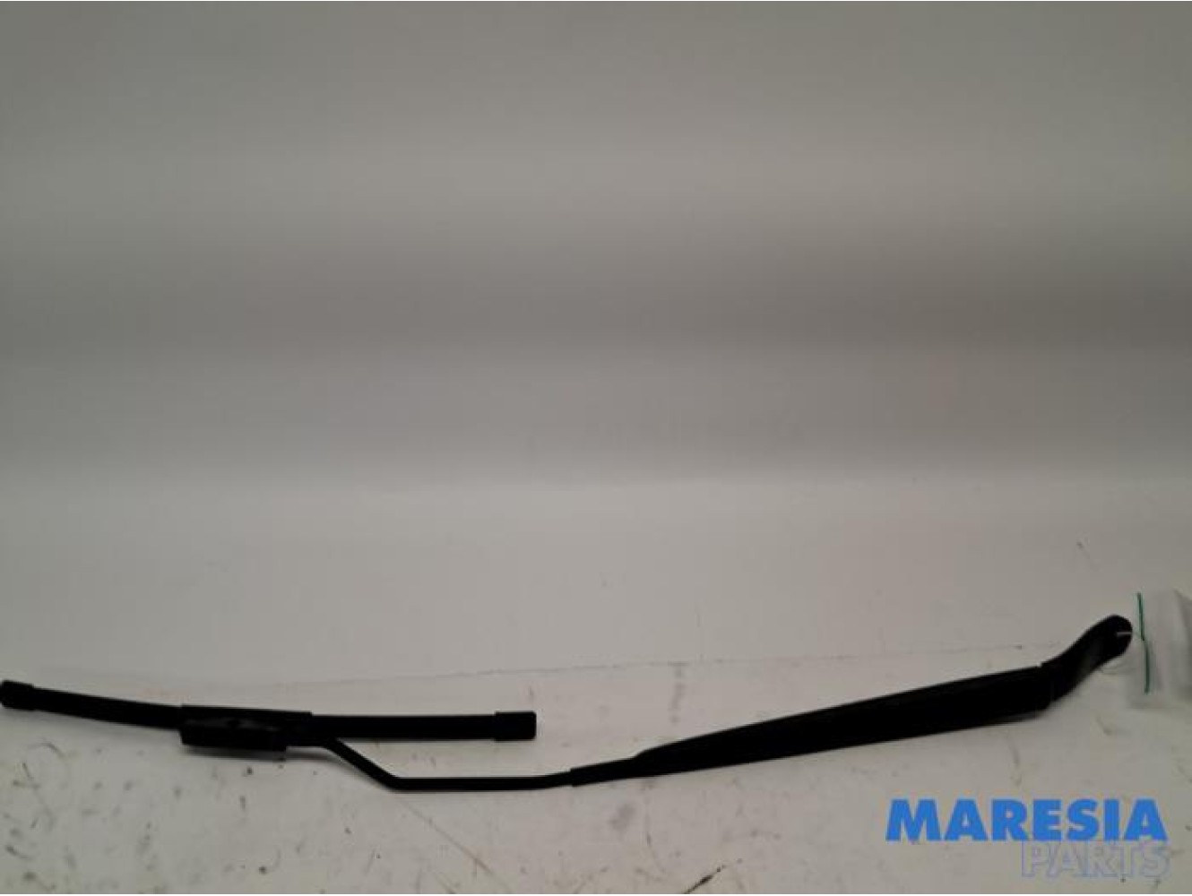 Citroen - DS3 - Front wiper arm