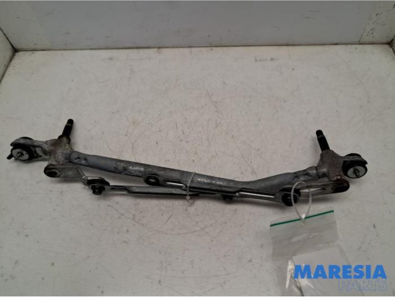 Citroen - DS3 - Wiper mechanism