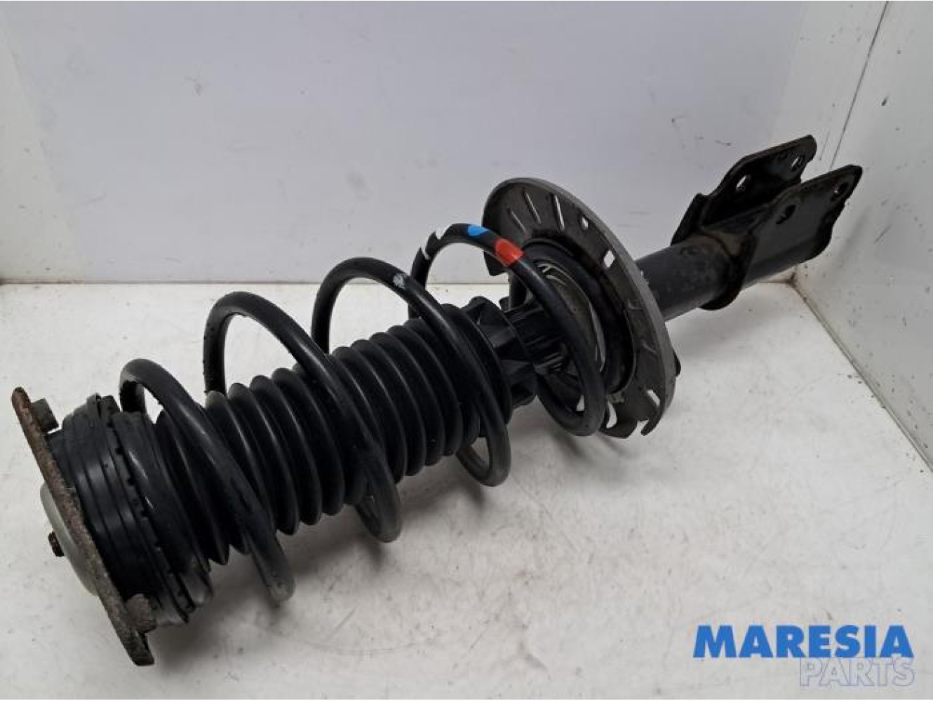 Peugeot - 308 - Front shock absorber rod, right