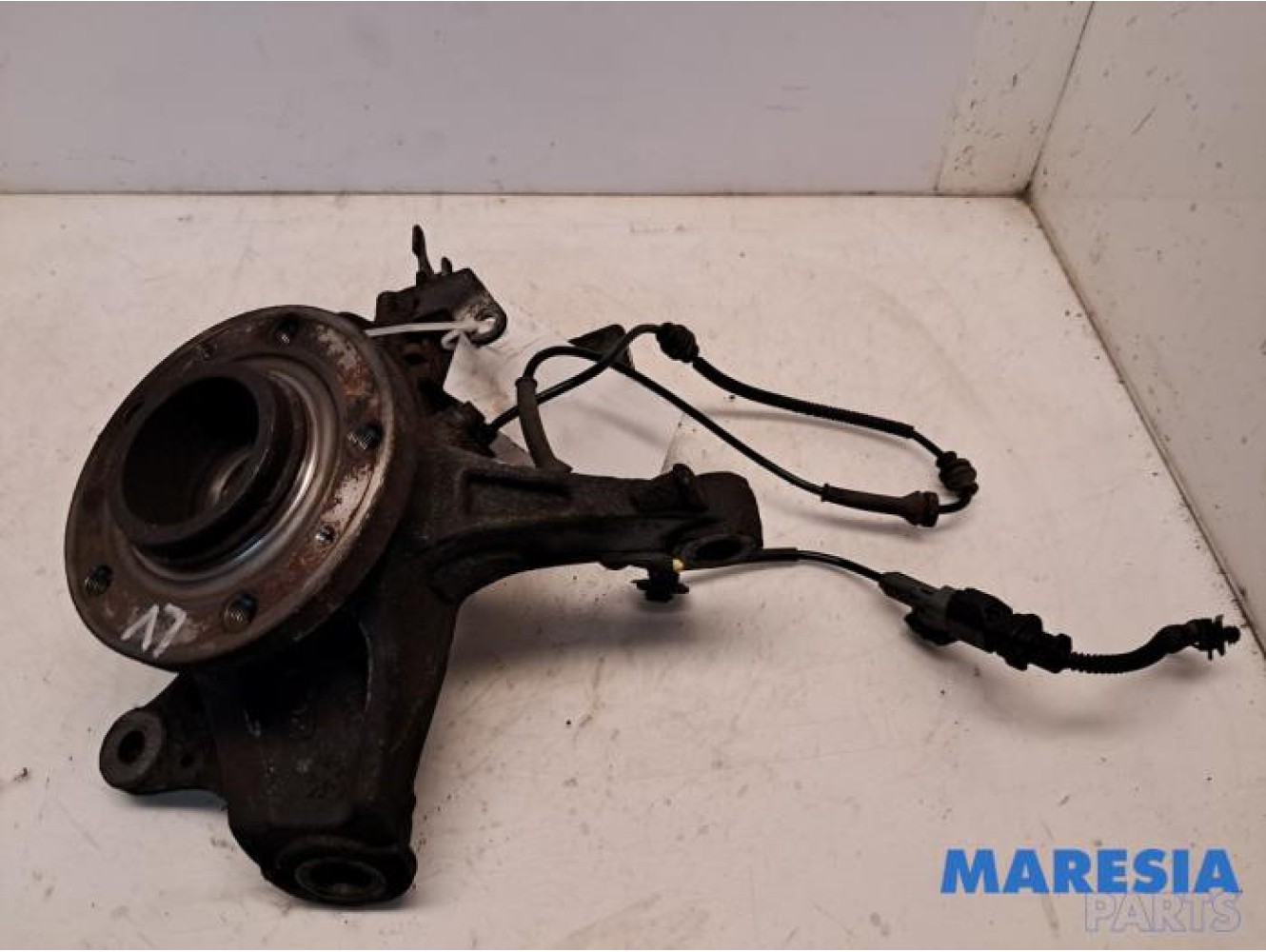 Peugeot - 308 - Fusee links-voor
