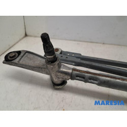 Peugeot - 308 - Wiper mechanism