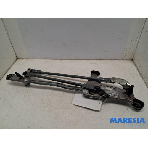 Peugeot - 308 - Wiper mechanism