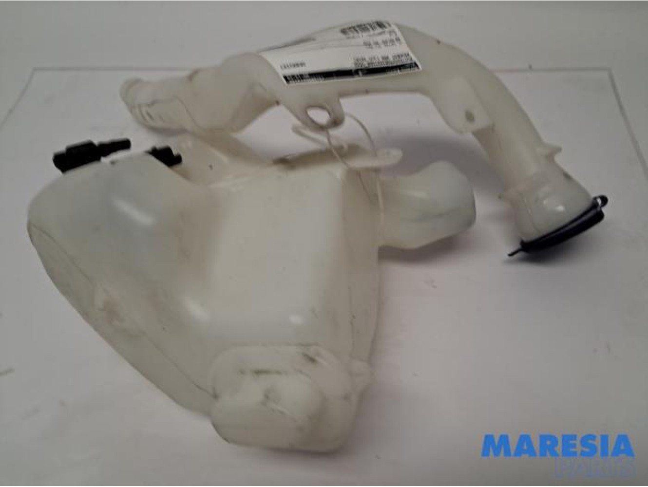 Peugeot - 208 - Front windscreen washer reservoir