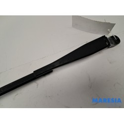 Peugeot - 208 - Front wiper arm