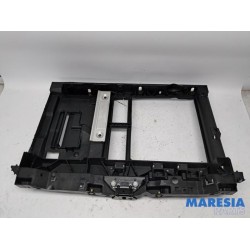 Peugeot - 208 - Front panel