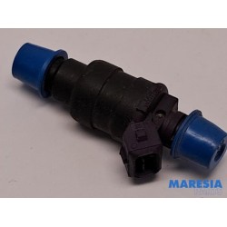 Renault - Safrane - Injector (petrol injection)