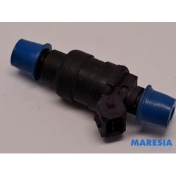 Renault - Safrane - Injector (petrol injection)