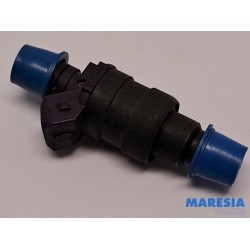 Renault - Safrane - Injector (petrol injection)