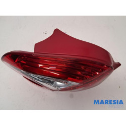 Peugeot - 208 - Taillight, left