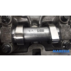 Peugeot - 208 - Cylinder head