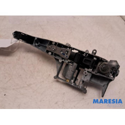 Peugeot - 208 - Door handle 4-door, front left