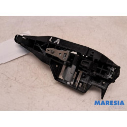 Peugeot - 208 - Portiergreep 4Deurs links-achter