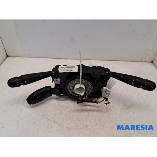 Peugeot - 208 - Steering column stalk
