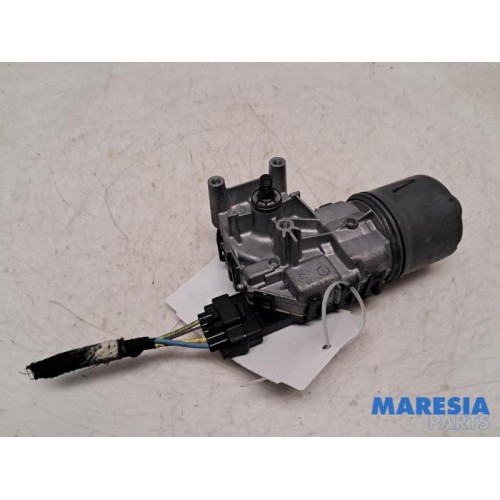 Peugeot - 208 - Front wiper motor
