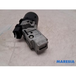 Opel - Corsa - Kontaktslot+Sleutel