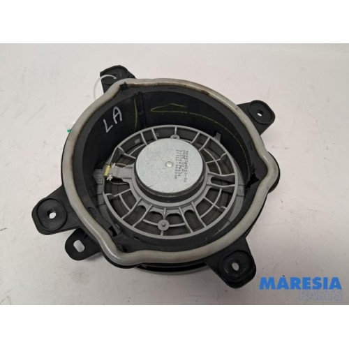 Opel - Corsa - Speaker