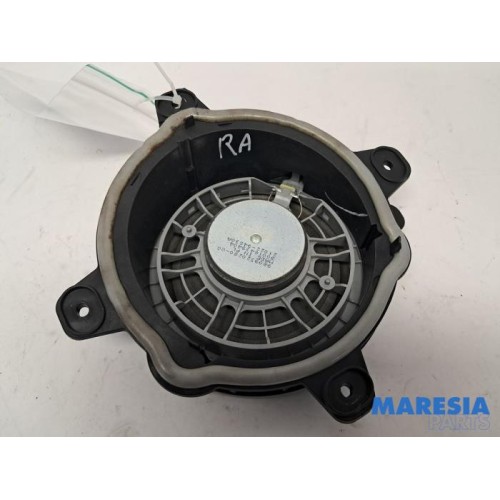 Opel - Corsa - Speaker