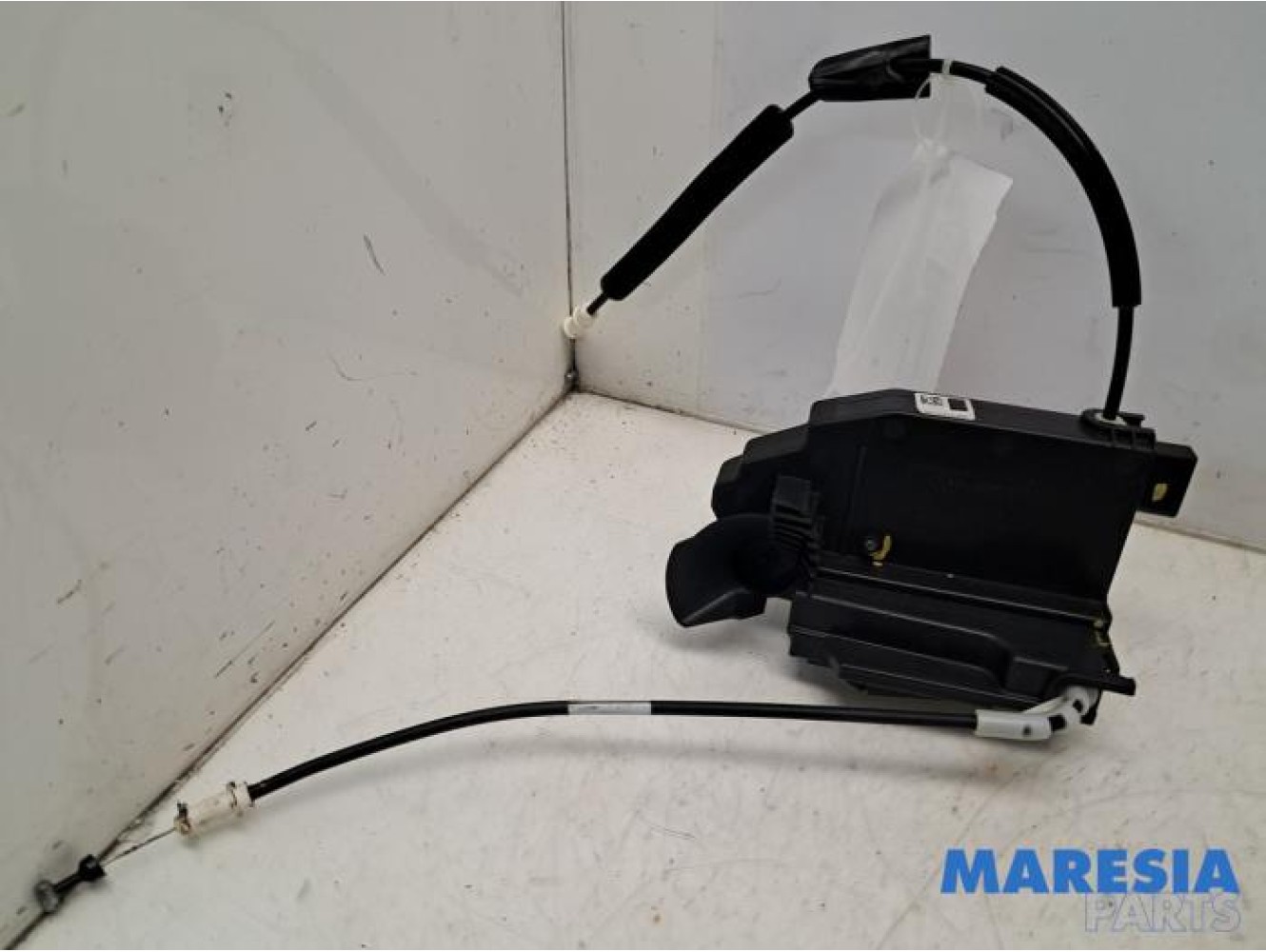 Peugeot - 308 - Front door lock mechanism 4-door, right
