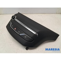 Peugeot - 308 - Radio control panel