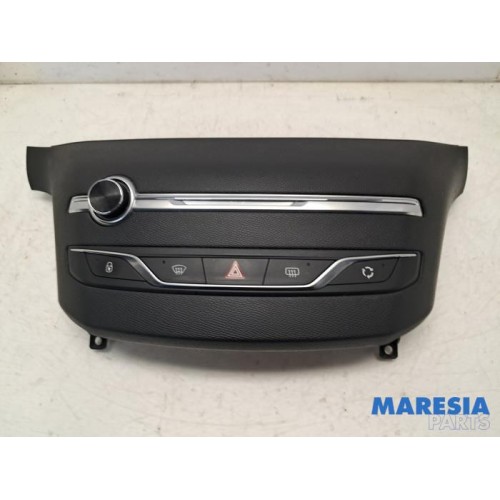 Peugeot - 308 - Radio control panel