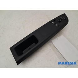 Opel - Corsa - Multi-functional window switch
