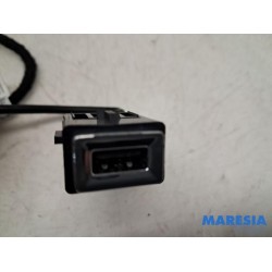 Peugeot - 308 - Prise USB