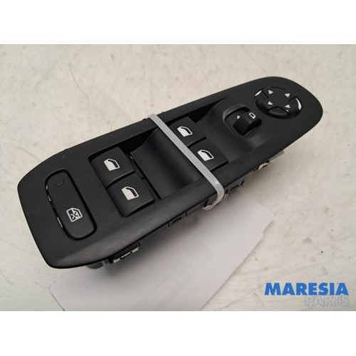 Peugeot - 308 - Multi-functional window switch