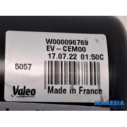 Opel - Corsa - Front wiper motor