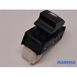 Opel - Corsa - Electric window switch