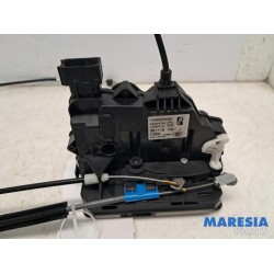 Peugeot - Boxer - Minibus/van rear door lock mechanism