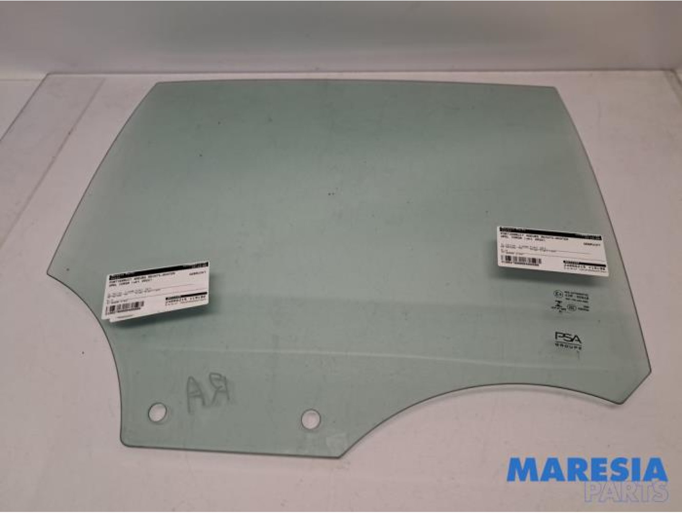 Opel - Corsa - Portierruit 4Deurs rechts-achter