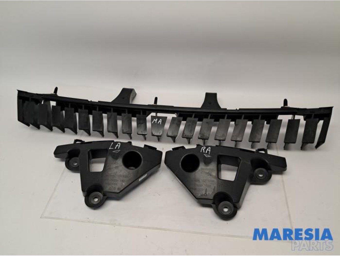 Peugeot - 308 - Rear bumper bracket central