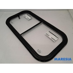 Peugeot - Boxer - Bulkhead window