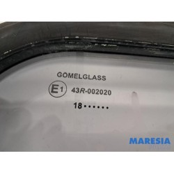 Peugeot - Boxer - Bulkhead window