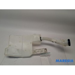 Opel - Corsa - Front windscreen washer reservoir