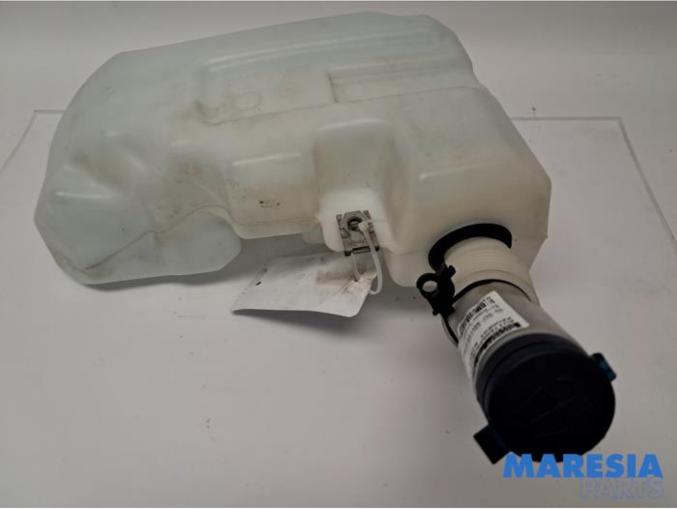 Peugeot - Boxer - Front windscreen washer reservoir