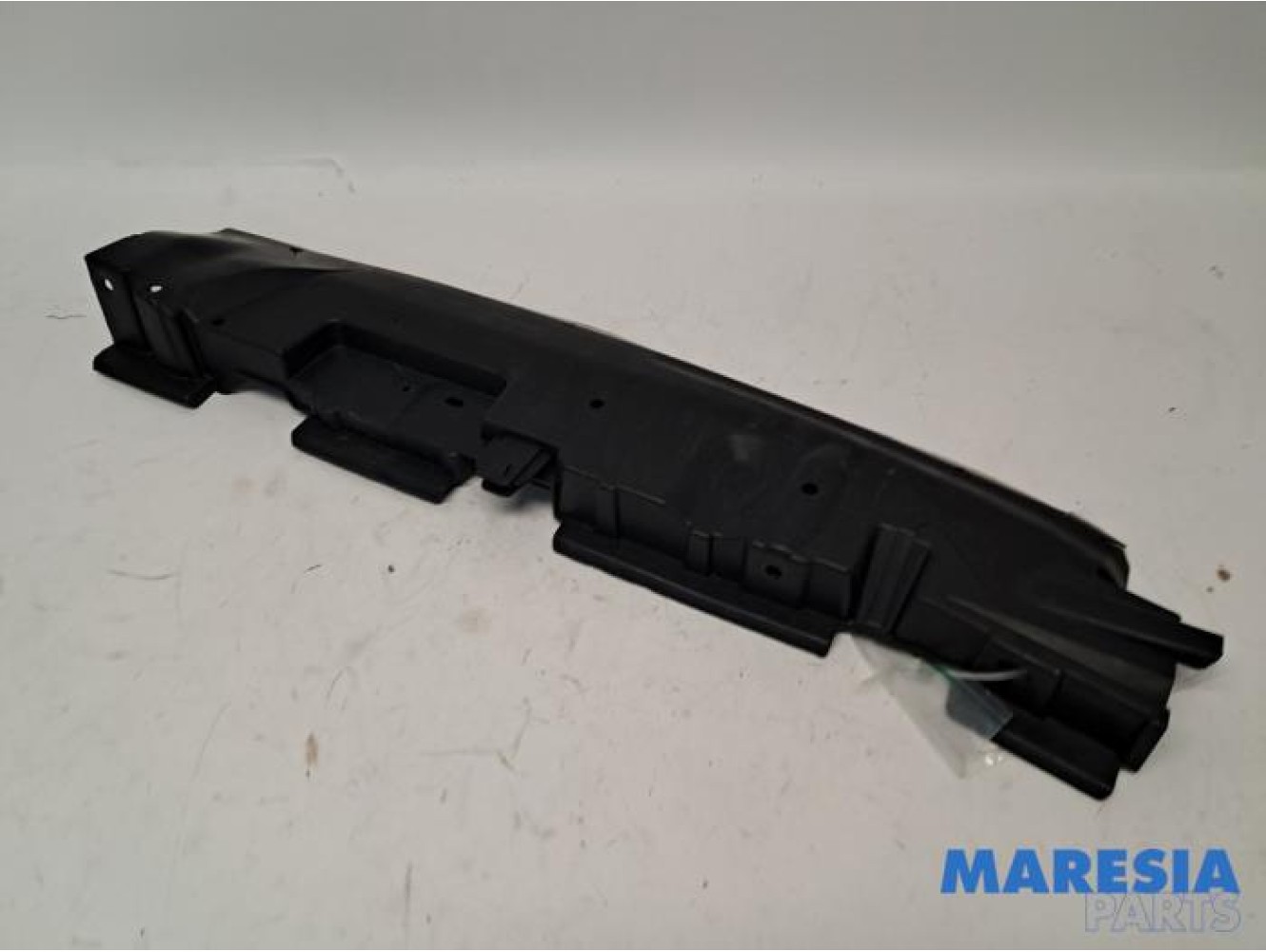 Opel - Corsa - Air funnel