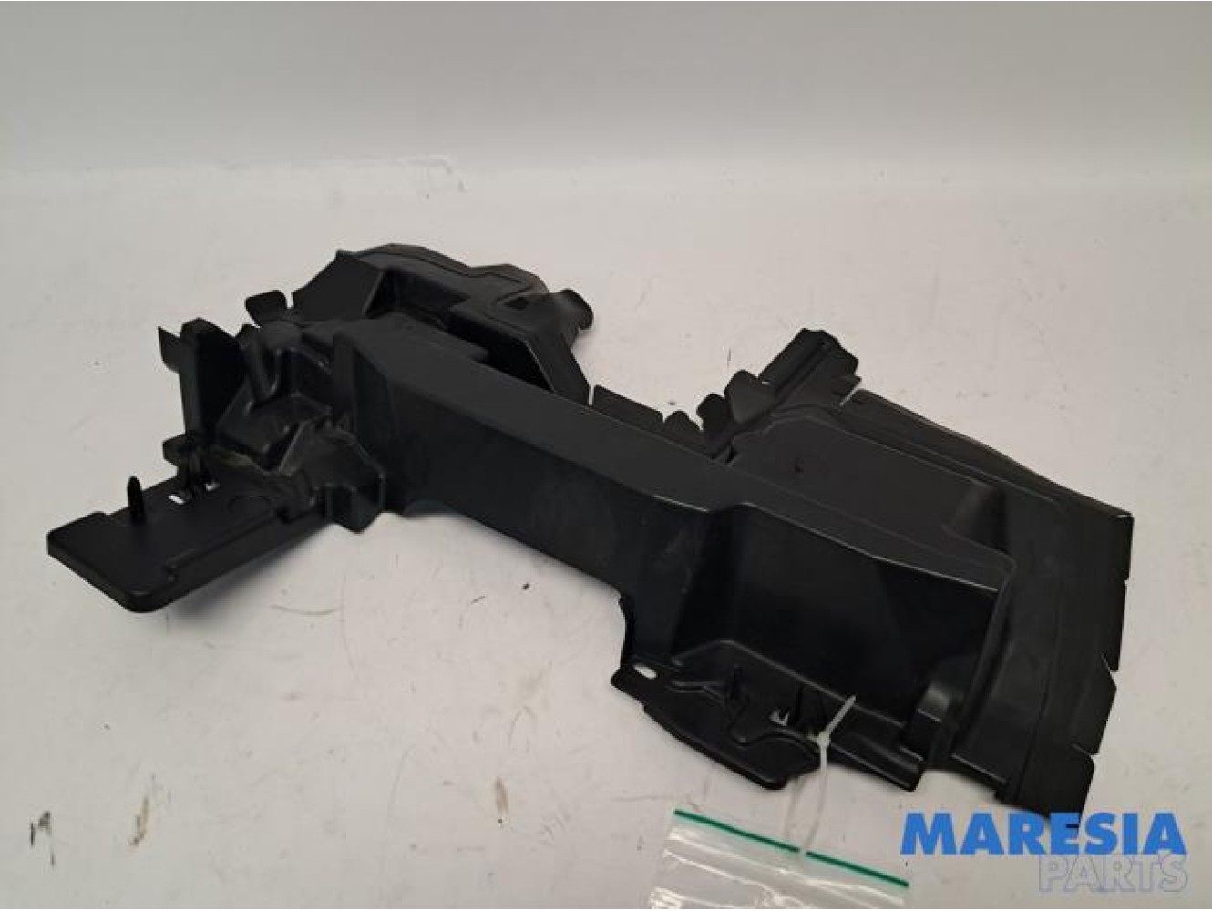 Opel - Corsa - Air funnel