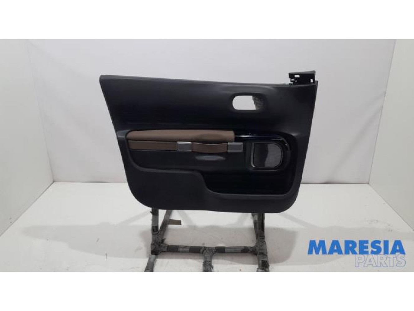 Citroen - C4 Cactus - Door trim 4-door, front left
