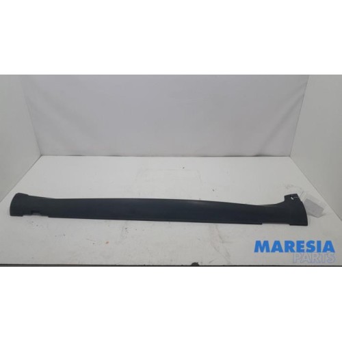 Citroen - C4 Cactus - Door sill left