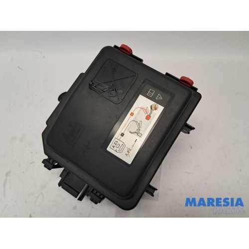 Opel - Corsa - Relay holder