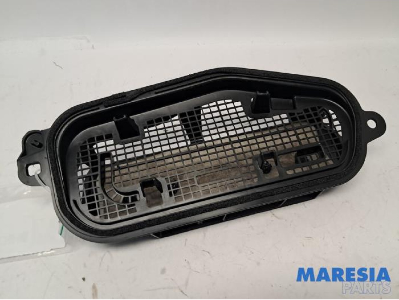 Opel - Corsa - Luchtrooster motorkap midden