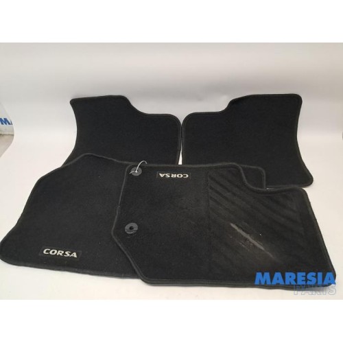 Opel - Corsa - Set of mats