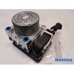 Opel - Corsa - ABS Pomp