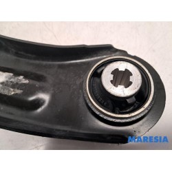 Opel - Corsa - Draagarm onder rechts-voor