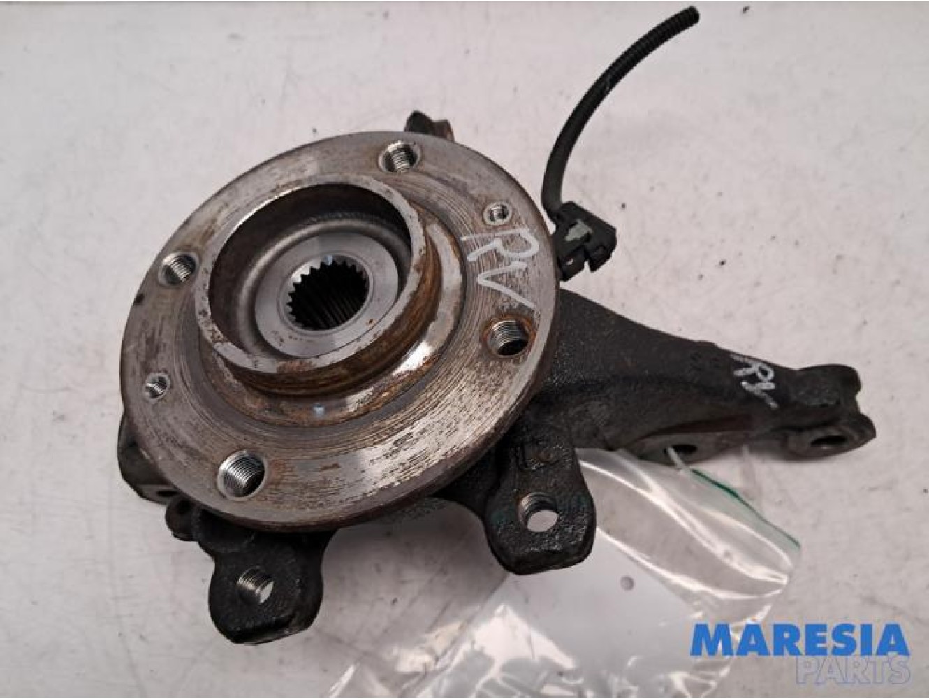 Opel - Corsa - Knuckle, front right