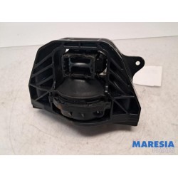 Opel - Corsa - Engine mount