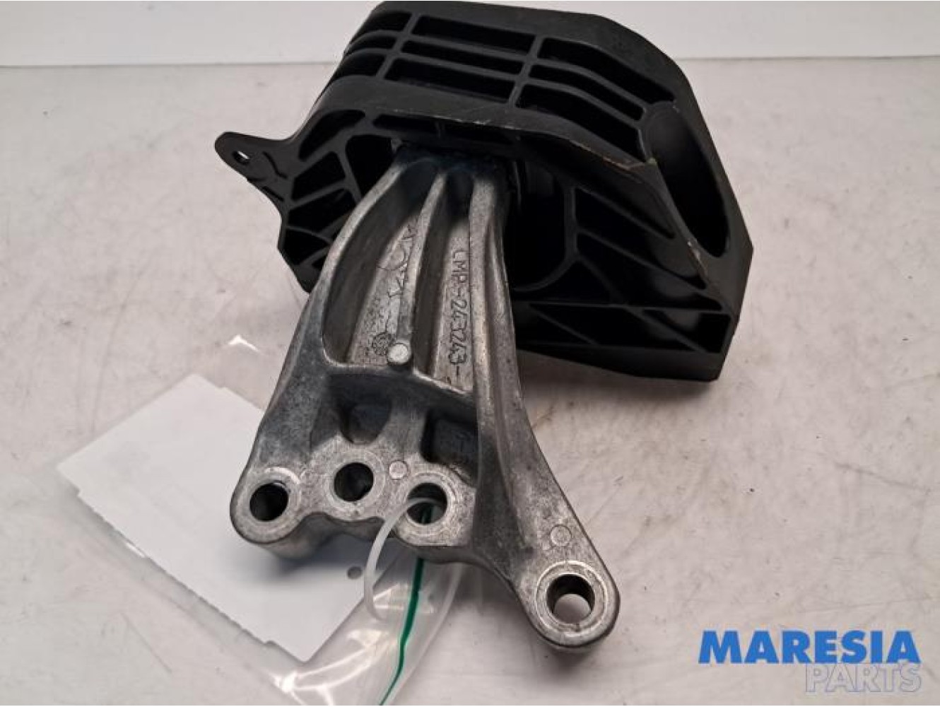 Opel - Corsa - Engine mount
